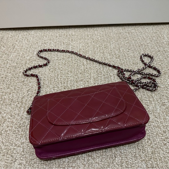 Chanel 2.55 Reissue WOC Burgundy Dark Red Leather Crossbody Bag Wallet on Chain - Picture 4 of 14
